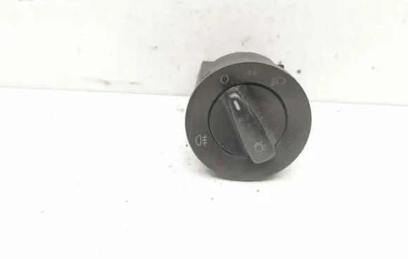 Volkswagen PASSAT B5.5 Light switch 1C0941531