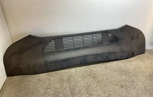 Ford Mach-E I Radiator trim LJ8BR16D672AD GAK7C