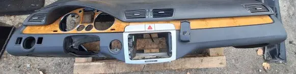 Volkswagen PASSAT B6 Dashboard 3C1857003 8092006 0637251116