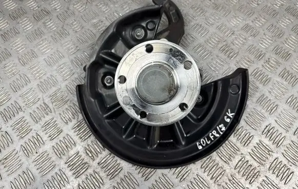 Volkswagen Golf VIII Rear wheel hub