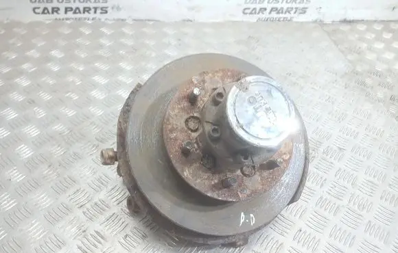 Mitsubishi Pajero Front wheel hub spindle knuckle