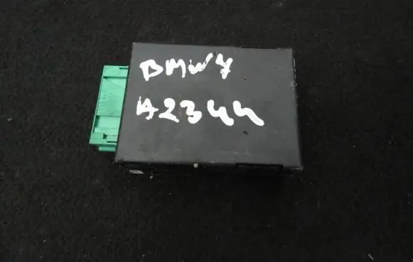 BMW 7 E38 Other control units/modules 689667 269501