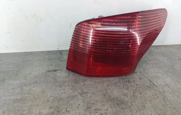 Peugeot 407 Rear/tail lights 