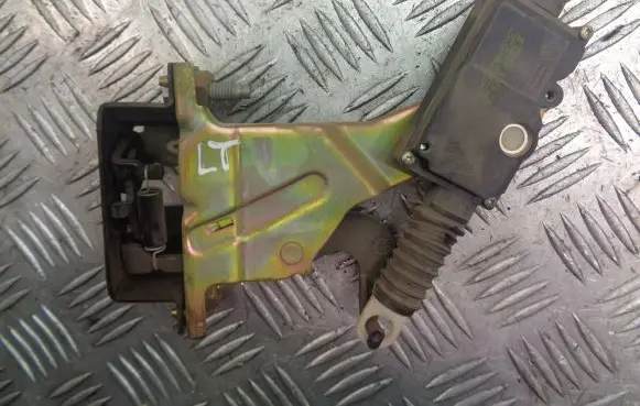 Citroen C3 Pluriel Shock absorber/damper mounting bracket 9646044780