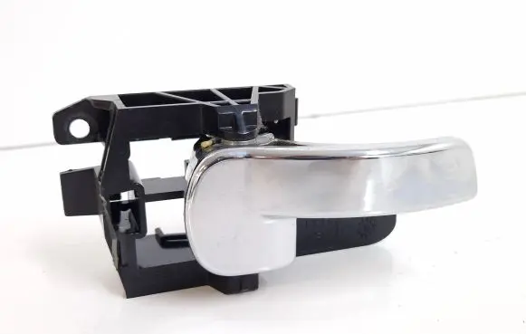Rear door interior handle