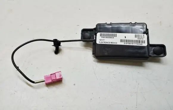 Chrysler Pacifica Antenna control unit P68186558AA
