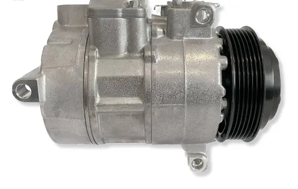 Mercedes-Benz C AMG W204 Air conditioning (A/C) compressor (pump) A0008305200