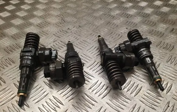 Fuel injectors set