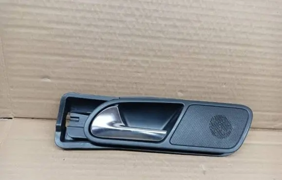 Volkswagen Tiguan Front door interior handle 5N0839113A