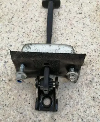 Ford Focus Front door check strap stopper 