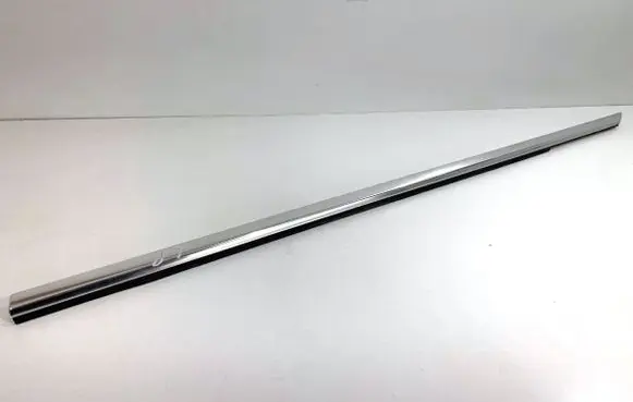 Mercedes-Benz CLS C218 X218 Front door windshield rail 