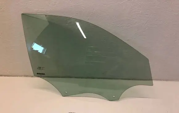 Volvo XC40 Front door window glass four-door 32368779