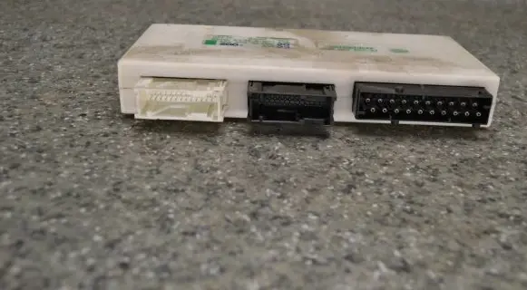BMW 5 E39 Comfort/convenience module 61356901225 5DK00704727 12037310