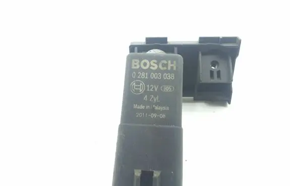 Skoda Superb B6 (3T) Glow plug pre-heat relay 0281003038 038907281D