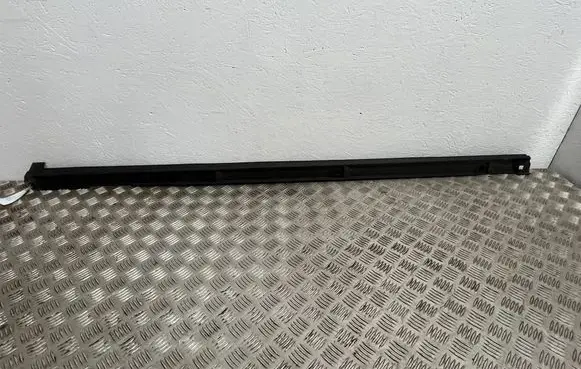 Audi Q2 - Sill 81A853890