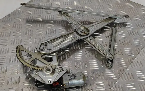 Toyota Yaris Front door window regulator with motor 8571052030 0621009982