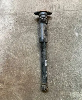 KIA Sportage Rear shock absorber/damper 553113U200 U100553003U100