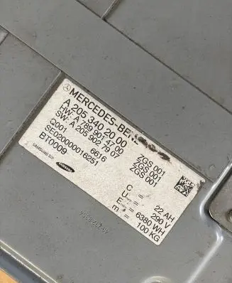 Mercedes-Benz C W205 Hybrid / electric car battery A2053402000 A7899017907