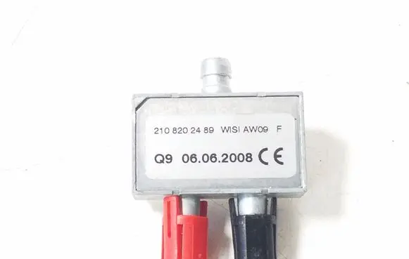 Mercedes-Benz GL X164 Radio antenna A2108202489