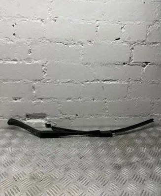 Mercedes-Benz E W212 Front wiper blade arm A2128201544