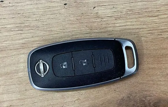 Nissan Qashqai J12 Ignition key/card 