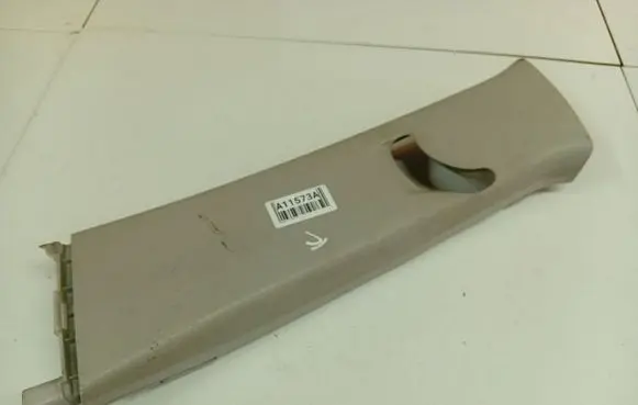 Peugeot 107 (B) pillar trim (top) 624120H010