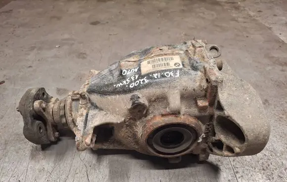 BMW 3 F30 F35 F31 Rear differential 7605589 E27091281 0712070707860003