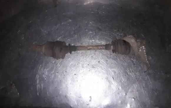 Mazda 121 Front driveshaft