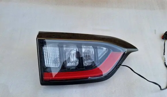 Jeep Cherokee Tailgate rear/tail lights 68336337AG