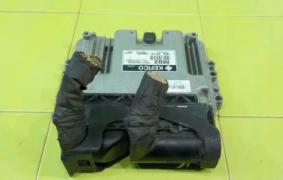 KIA Sportage Engine control unit/module 391102BAM2