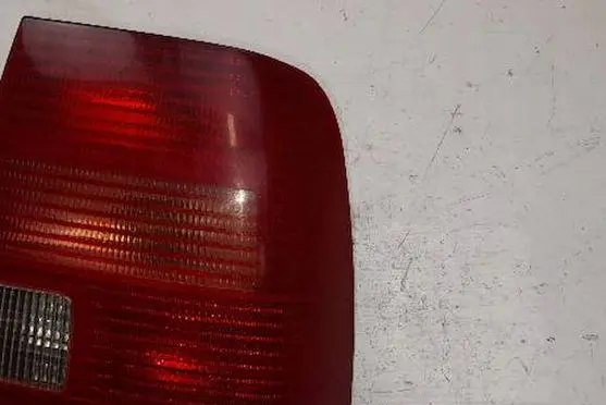 Volkswagen PASSAT B5 Rear/tail lights 3B5945257