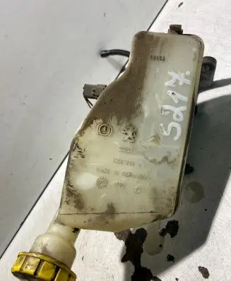 Citroen C3 Brake fluid reservoir 32067093