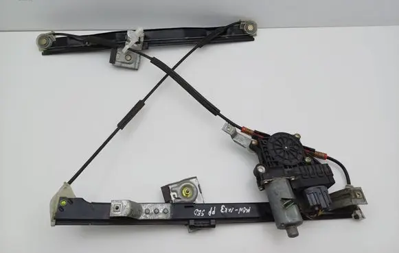 Ford Mondeo Mk III Front door window regulator with motor 0130821771