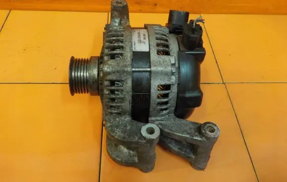 Ford Focus Generator/alternator 24046NWB 4MB5