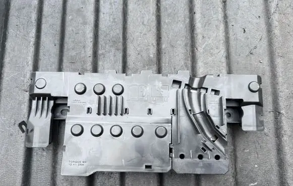 Land Rover Discovery 5 Positive wiring loom HPLA14A073FC E08017300 E08021100