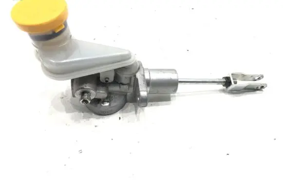 Subaru BRZ Clutch slave cylinder 