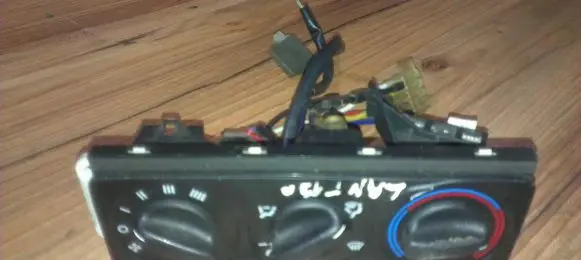 Hyundai Lantra II Climate control unit
