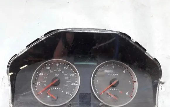 Volvo S40 Speedometer (instrument cluster) 30728644 8602881