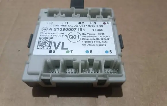 Mercedes-Benz E W213 Door control unit/module A2139000718 A2139010208