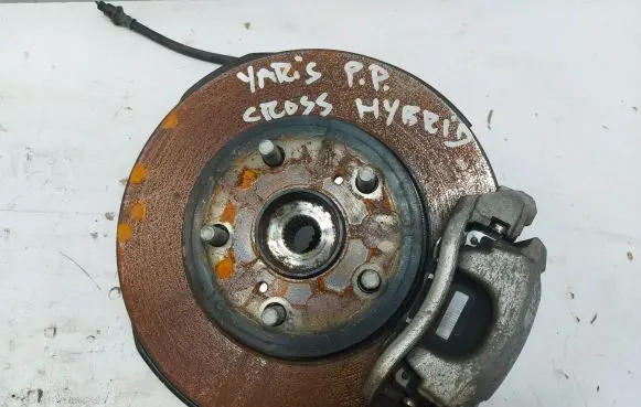 Toyota Yaris Cross Front wheel hub