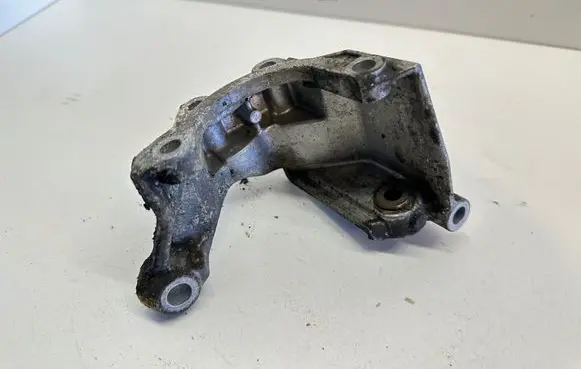 Audi A6 S6 C6 4F Power steering pump mounting bracket 06e145393b