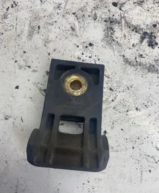 Opel Meriva B Radiator mount bracket 13262692