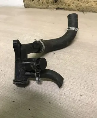 Citroen C4 II Picasso Engine coolant pipe/hose 9684589080