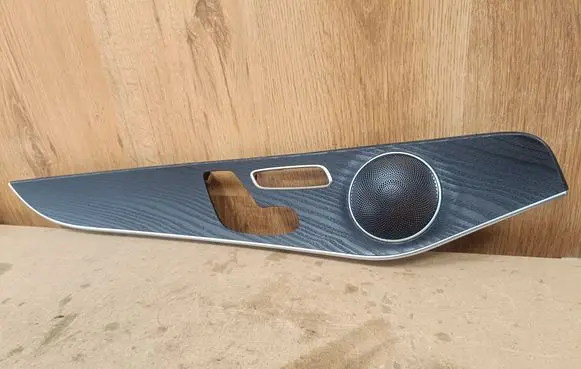 Mercedes-Benz GLC C253 Other front door trim element A2057202780