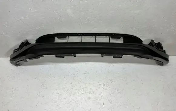 Front bumper lip