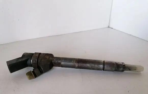 Mercedes-Benz A W168 Fuel injector