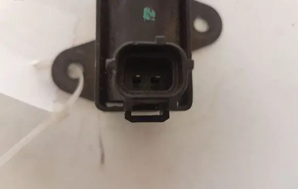 Ford Mondeo Mk III Turbo solenoid valve 2S709S468BH