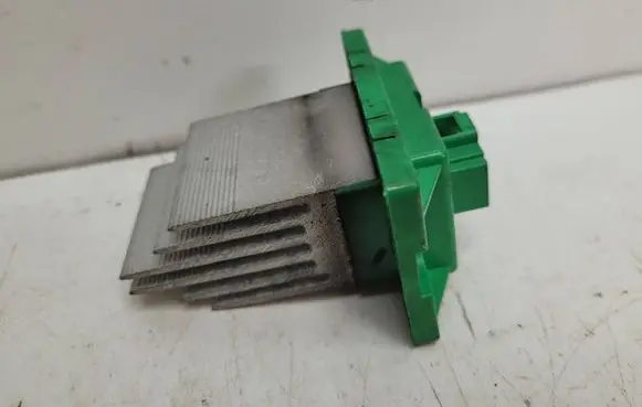 KIA Sportage Heater blower fan relay 