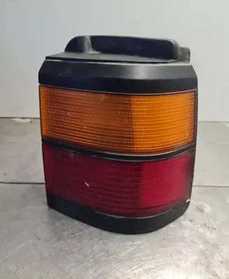 Volkswagen PASSAT B3 Tail light bulb cover holder 333945257