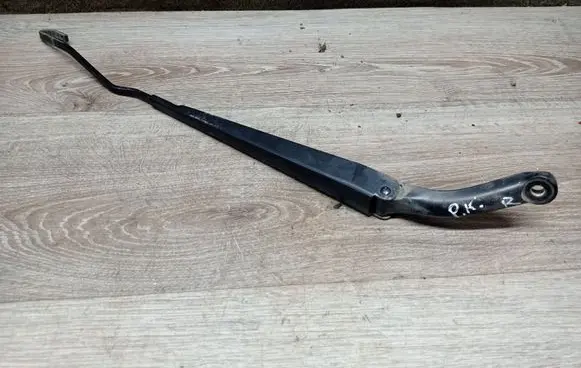 Volvo V70 Front wiper blade arm 8624266 8624243